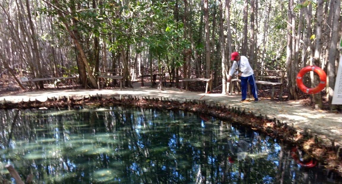 84059BEC-E6D2-4AB9-BD05-F4108560A355