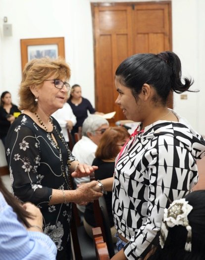 40854D3A-4C60-4AA0-AAAF-3CDE9B984B81