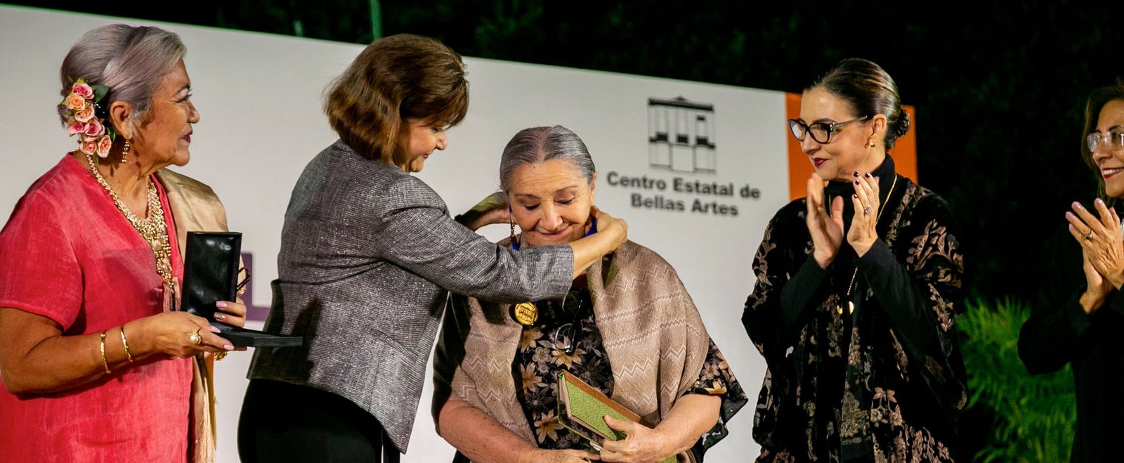 9A772C29-AE31-4725-8519-9FE6D46BC970