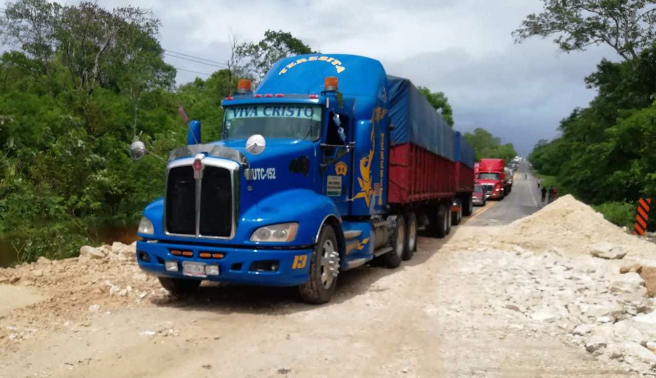 FOTO CARRETERA ESCÁRCEGA CHETUMAL