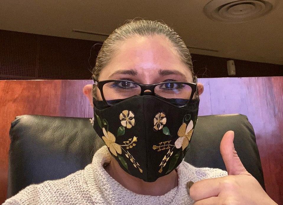 2FCCB4B5-BB9E-4E9C-BA74-DC8B14C4231B