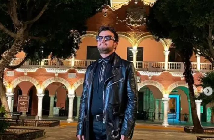 Screenshot_2020-12-02 Alek Syntek graba vídeo en la Plaza Grande de Mérida