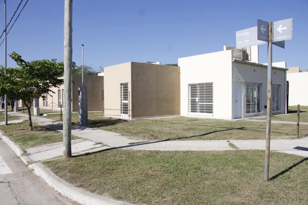 1FBE06CE-39D4-41DD-9CD6-A8DDA98C2C1C