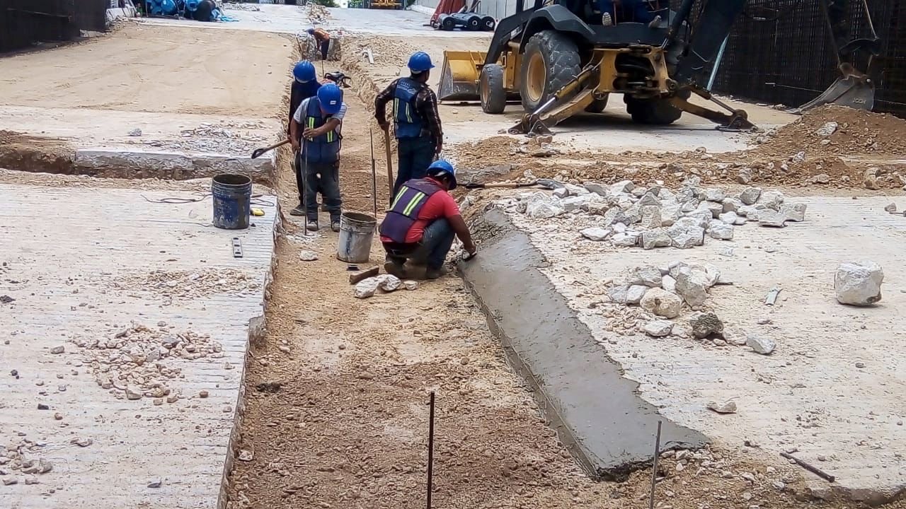 32035B22-93DD-425F-A583-B9A84D00D44B