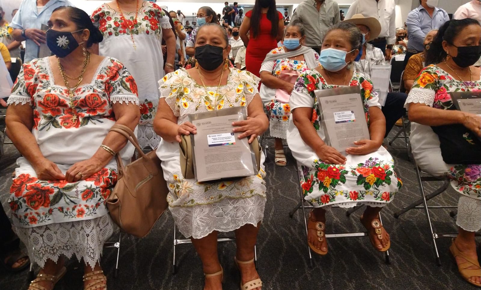 cabecitas blancas 22WhatsApp Image 2022-06-17 at 2.43.28 PM-4